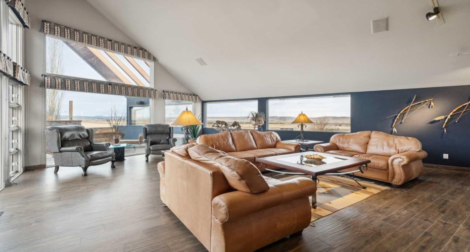 386038 64 Street, Rural Foothills County, Alberta T0L 1T0, 4 Bedrooms Bedrooms, ,5 BathroomsBathrooms,Residential,For Sale,64,A2280635