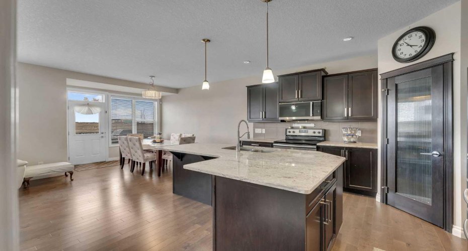 288 Evansborough Way, Calgary, Alberta T3P 0R1, 3 Bedrooms Bedrooms, ,3 BathroomsBathrooms,Residential,For Sale,Evansborough,A2288766