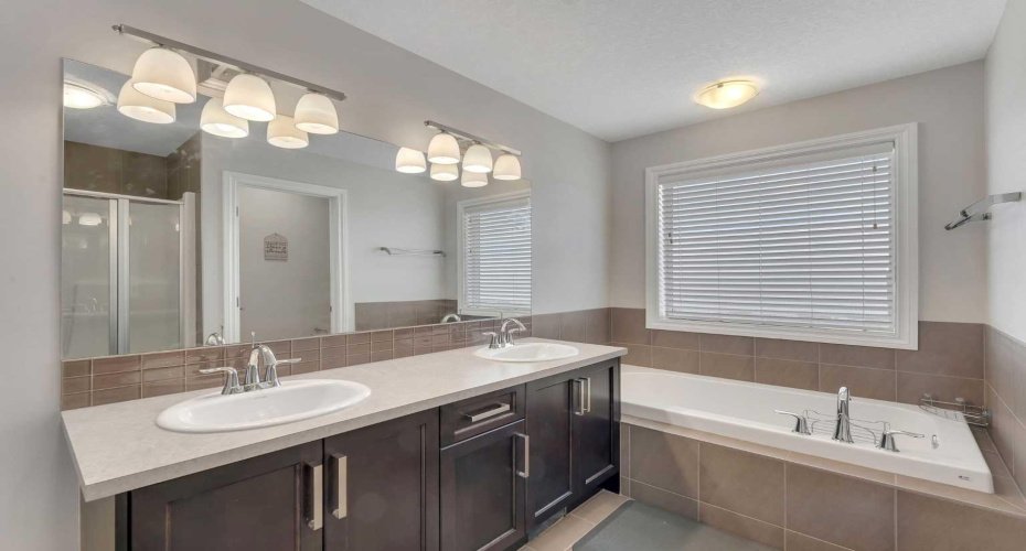288 Evansborough Way, Calgary, Alberta T3P 0R1, 3 Bedrooms Bedrooms, ,3 BathroomsBathrooms,Residential,For Sale,Evansborough,A2288766