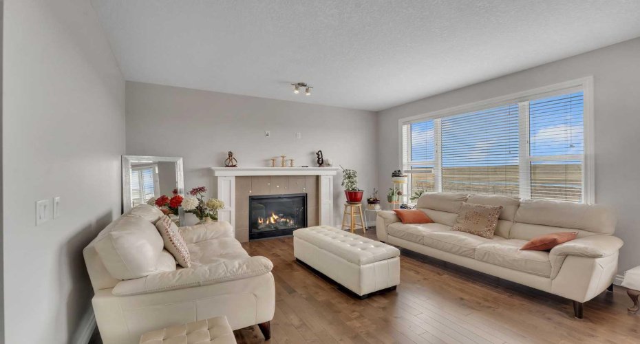 288 Evansborough Way, Calgary, Alberta T3P 0R1, 3 Bedrooms Bedrooms, ,3 BathroomsBathrooms,Residential,For Sale,Evansborough,A2288766