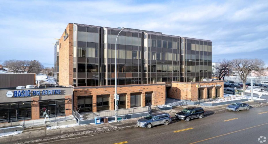 1121 Centre Street, Calgary, Alberta T2E 7k6, ,Commercial,For Lease,Centre,A2291289