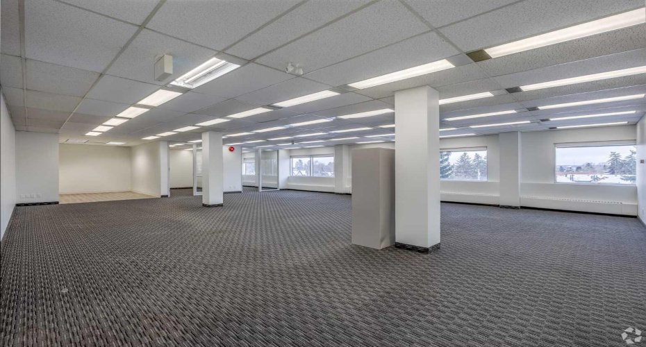 1121 Centre Street, Calgary, Alberta T2E 7k6, ,Commercial,For Lease,Centre,A2291289