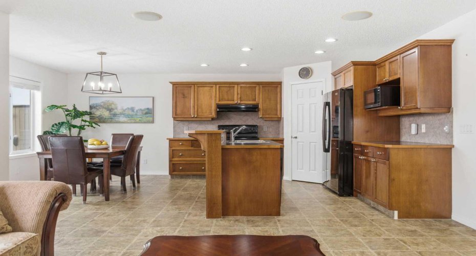 107 Cimarron Grove Circle, Okotoks, Alberta T1S 2L9, 4 Bedrooms Bedrooms, ,4 BathroomsBathrooms,Residential,For Sale,Cimarron Grove,A2294347