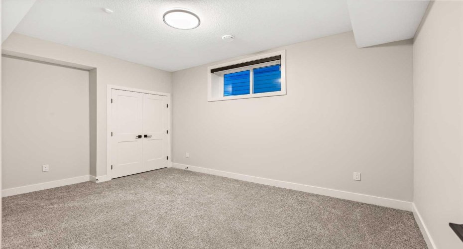 112 South Shore View, Chestermere, Alberta T1X 2R9, 6 Bedrooms Bedrooms, ,5 BathroomsBathrooms,Residential,For Sale,South Shore,A2296454