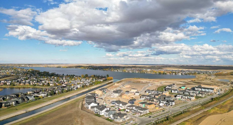 112 South Shore View, Chestermere, Alberta T1X 2R9, 6 Bedrooms Bedrooms, ,5 BathroomsBathrooms,Residential,For Sale,South Shore,A2296454