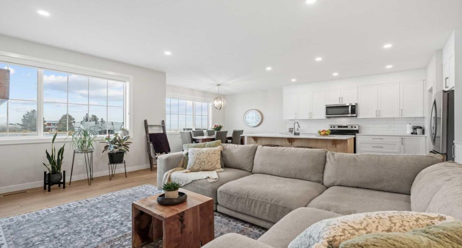 60 Ranchers View, Okotoks, Alberta T1S 5R6, 3 Bedrooms Bedrooms, ,3 BathroomsBathrooms,Residential,For Sale,Ranchers,A2296758