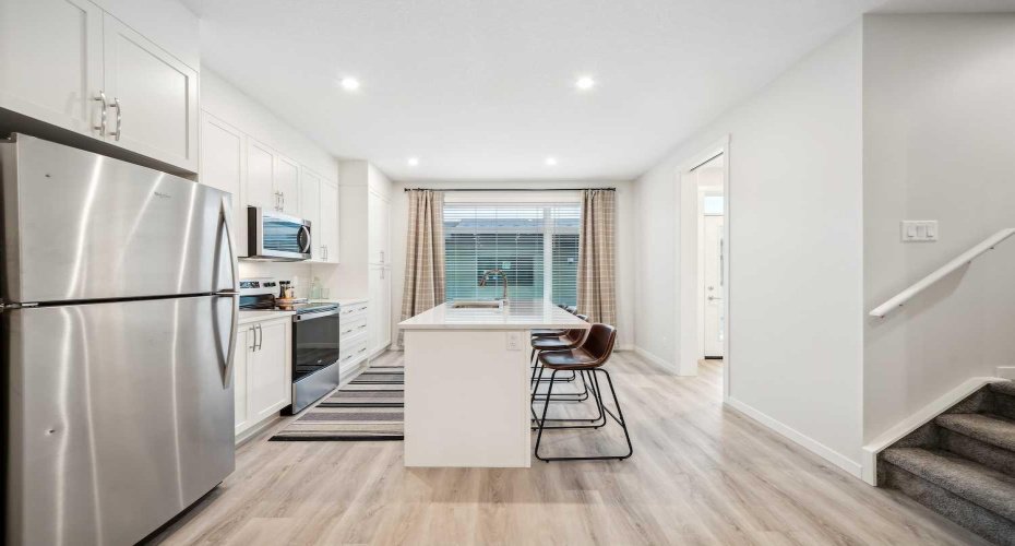 224 Vantage Drive, Cochrane, Alberta T4C 3G5, 3 Bedrooms Bedrooms, ,3 BathroomsBathrooms,Residential,For Sale,Vantage,A2296866