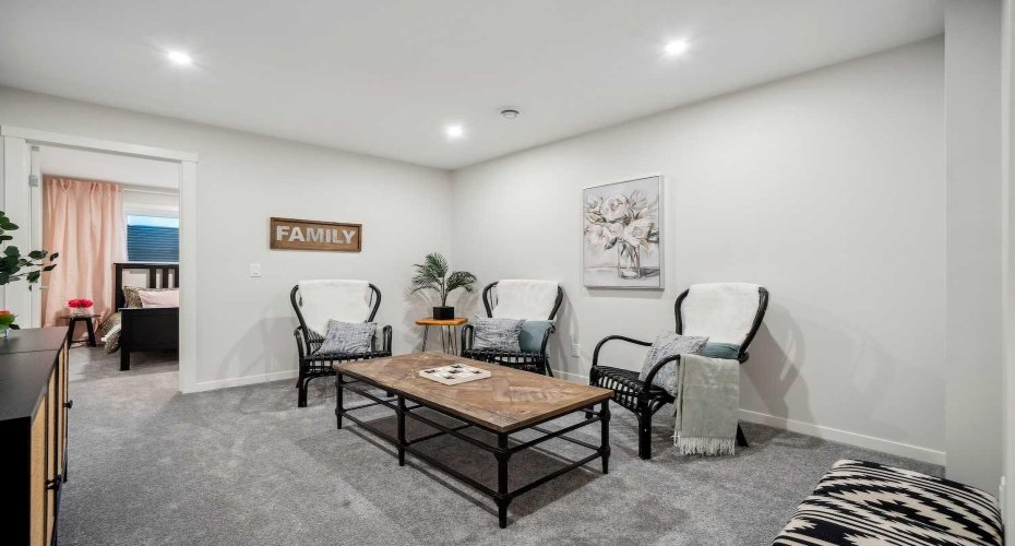 224 Vantage Drive, Cochrane, Alberta T4C 3G5, 3 Bedrooms Bedrooms, ,3 BathroomsBathrooms,Residential,For Sale,Vantage,A2296866