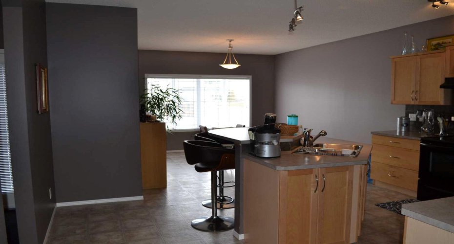 209 LAKEVIEW Inlet, Chestermere, Alberta T1X 1P4, 3 Bedrooms Bedrooms, ,3 BathroomsBathrooms,Residential,For Sale,LAKEVIEW,A2294307