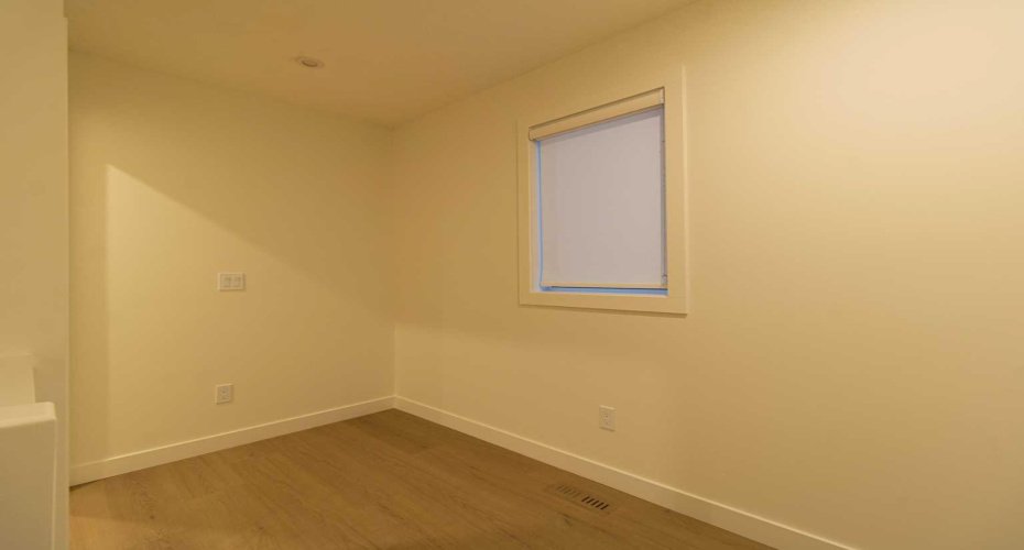 1512 21 Avenue, Calgary, Alberta T2M 1L8, 3 Bedrooms Bedrooms, ,4 BathroomsBathrooms,Rental,21,A2297028