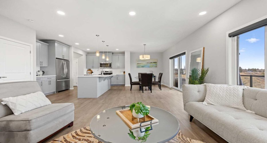 79 Mist Mountain Rise, Okotoks, Alberta T1S 5P8, 3 Bedrooms Bedrooms, ,4 BathroomsBathrooms,Residential,For Sale,Mist Mountain,A2297038