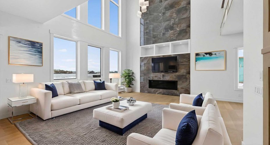 960 South Shore Terrace, Chestermere, Alberta T1X 2S2, 7 Bedrooms Bedrooms, ,7 BathroomsBathrooms,Residential,For Sale,South Shore Terrace,A2297080