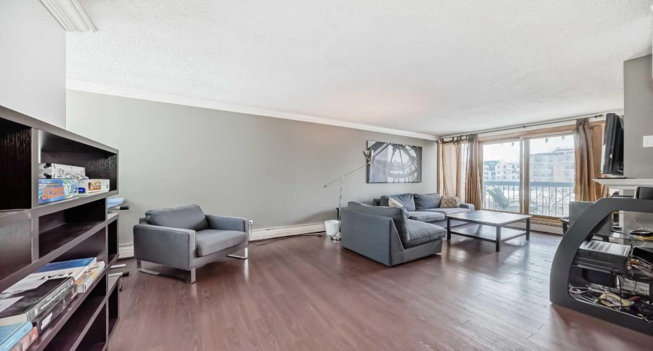 323 13 Avenue, Calgary, Alberta T2R 0K3, 2 Bedrooms Bedrooms, ,2 BathroomsBathrooms,Residential,For Sale,13,A2297103