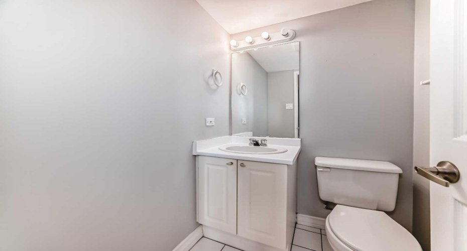 323 13 Avenue, Calgary, Alberta T2R 0K3, 2 Bedrooms Bedrooms, ,2 BathroomsBathrooms,Residential,For Sale,13,A2297103