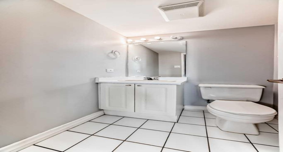 323 13 Avenue, Calgary, Alberta T2R 0K3, 2 Bedrooms Bedrooms, ,2 BathroomsBathrooms,Residential,For Sale,13,A2297103