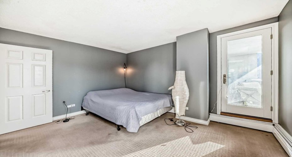 323 13 Avenue, Calgary, Alberta T2R 0K3, 2 Bedrooms Bedrooms, ,2 BathroomsBathrooms,Residential,For Sale,13,A2297103