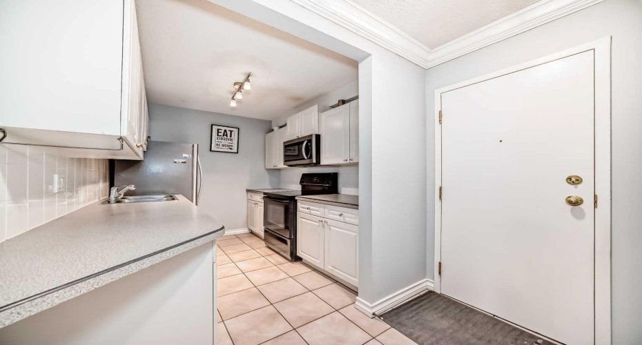 323 13 Avenue, Calgary, Alberta T2R 0K3, 2 Bedrooms Bedrooms, ,2 BathroomsBathrooms,Residential,For Sale,13,A2297103