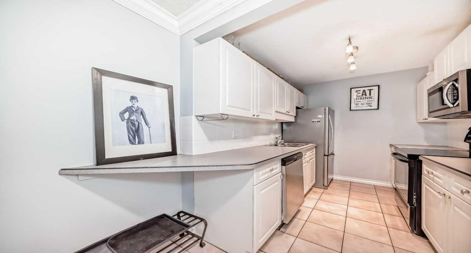 323 13 Avenue, Calgary, Alberta T2R 0K3, 2 Bedrooms Bedrooms, ,2 BathroomsBathrooms,Residential,For Sale,13,A2297103