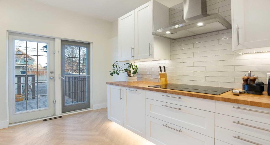 1032 18 Avenue, Calgary, Alberta T2G 1L6, 4 Bedrooms Bedrooms, ,4 BathroomsBathrooms,Residential,For Sale,18,A2296019