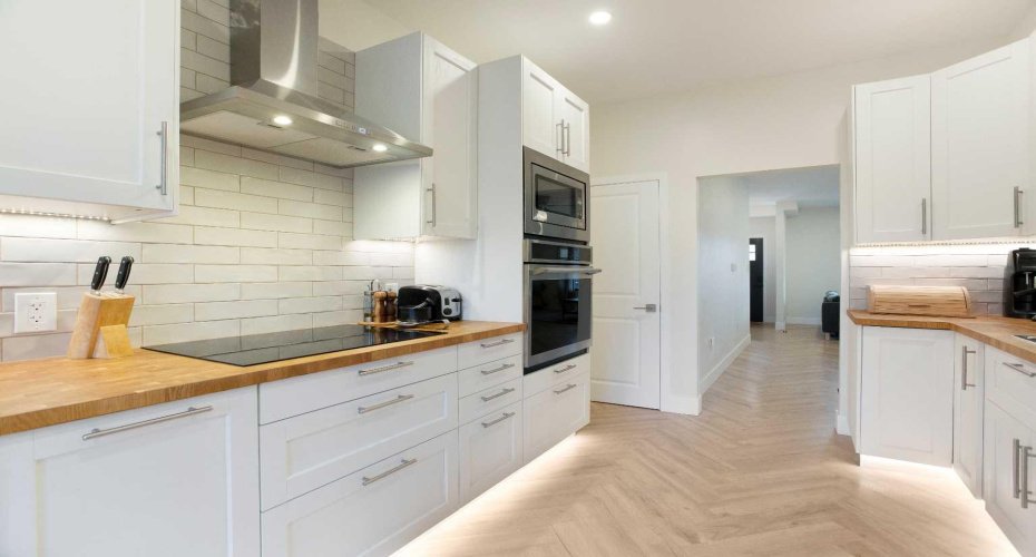 1032 18 Avenue, Calgary, Alberta T2G 1L6, 4 Bedrooms Bedrooms, ,4 BathroomsBathrooms,Residential,For Sale,18,A2296019