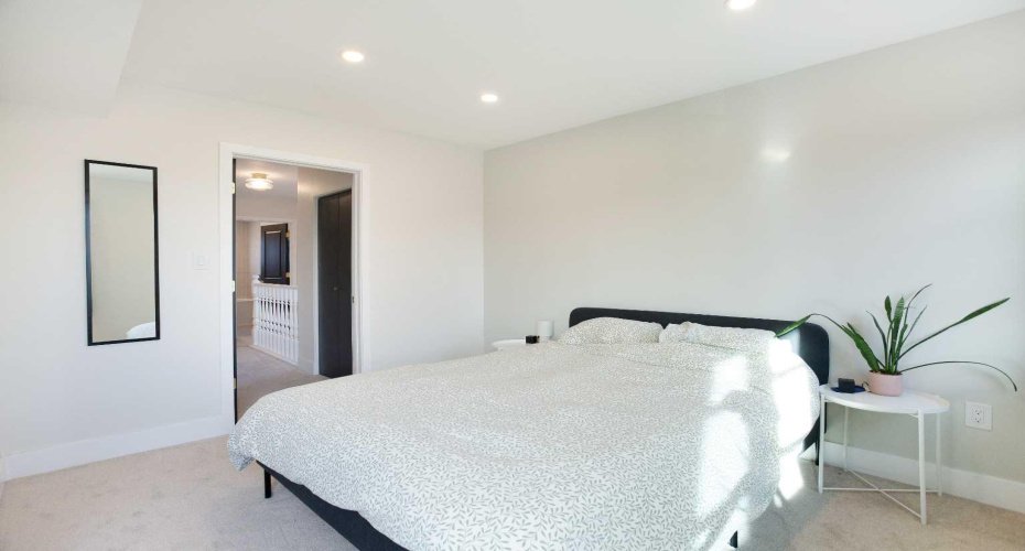 1032 18 Avenue, Calgary, Alberta T2G 1L6, 4 Bedrooms Bedrooms, ,4 BathroomsBathrooms,Residential,For Sale,18,A2296019