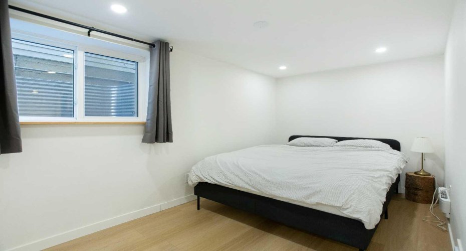 1032 18 Avenue, Calgary, Alberta T2G 1L6, 4 Bedrooms Bedrooms, ,4 BathroomsBathrooms,Residential,For Sale,18,A2296019