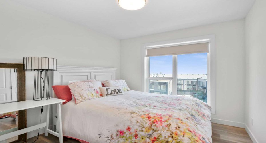 244 Sovereign Common, Calgary, Alberta T3C 3Y3, 3 Bedrooms Bedrooms, ,3 BathroomsBathrooms,Residential,For Sale,Sovereign,A2296048