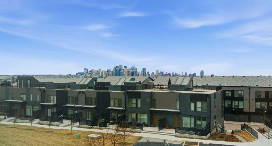 244 Sovereign Common, Calgary, Alberta T3C 3Y3, 3 Bedrooms Bedrooms, ,3 BathroomsBathrooms,Residential,For Sale,Sovereign,A2296048