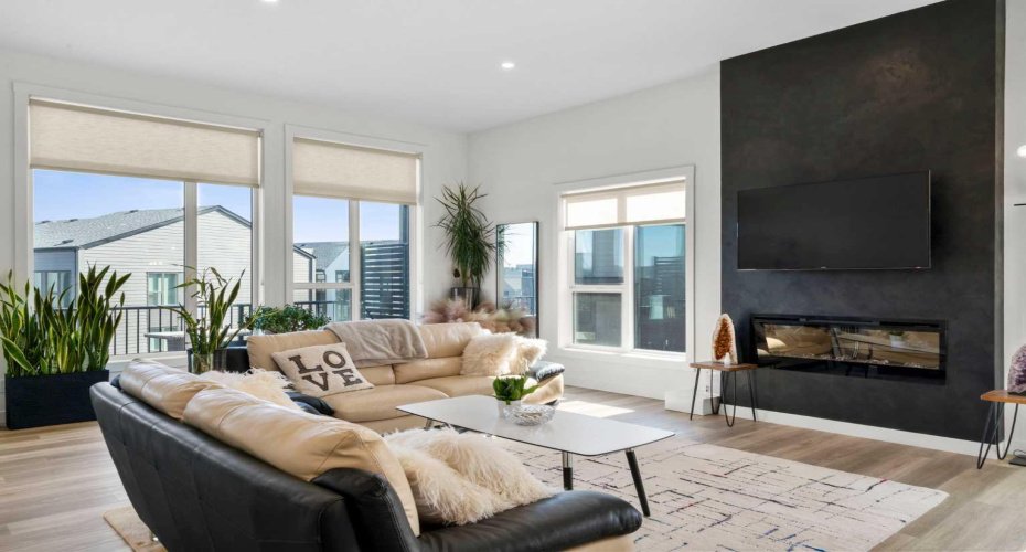 244 Sovereign Common, Calgary, Alberta T3C 3Y3, 3 Bedrooms Bedrooms, ,3 BathroomsBathrooms,Residential,For Sale,Sovereign,A2296048