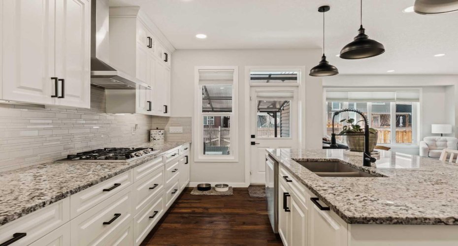 65 Sunrise Crescent, Cochrane, Alberta T4C 0Z6, 4 Bedrooms Bedrooms, ,4 BathroomsBathrooms,Residential,For Sale,Sunrise,A2296066