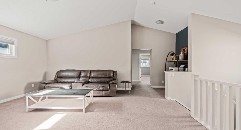 65 Sunrise Crescent, Cochrane, Alberta T4C 0Z6, 4 Bedrooms Bedrooms, ,4 BathroomsBathrooms,Residential,For Sale,Sunrise,A2296066