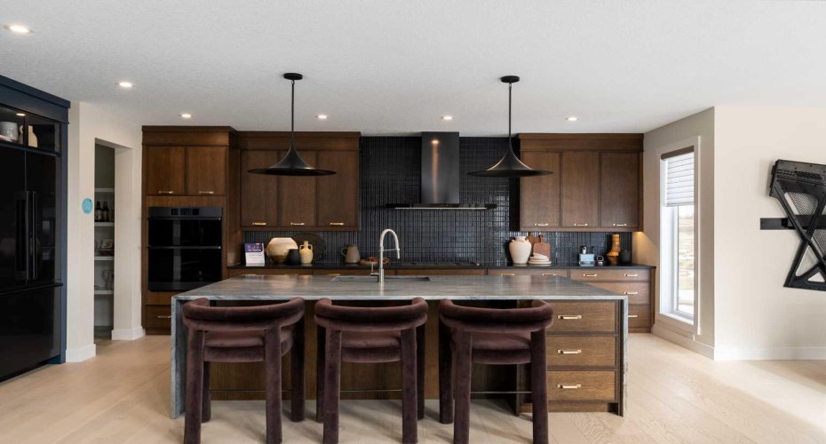 110 Herron Way, Calgary, Alberta T3P 1Y9, 6 Bedrooms Bedrooms, ,4 BathroomsBathrooms,Residential,For Sale,Herron,A2296072