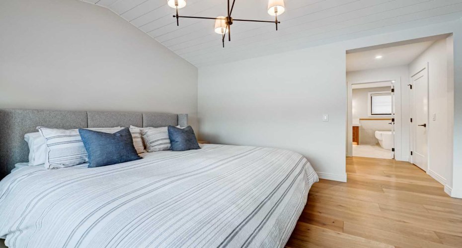 6755 Livingstone Drive, Calgary, Alberta T3E 6J2, 6 Bedrooms Bedrooms, ,4 BathroomsBathrooms,Residential,For Sale,Livingstone,A2296083