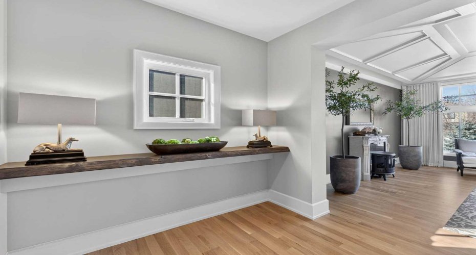 772 sq ft primary retreat — a private escape with spa-inspired luxury.