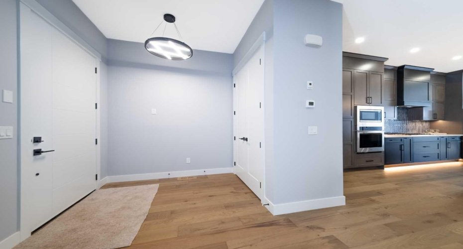 1415 27 Street, Calgary, Alberta T3C 1L4, 3 Bedrooms Bedrooms, ,4 BathroomsBathrooms,Residential,For Sale,27,A2296103