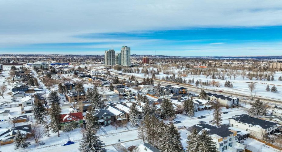 1415 27 Street, Calgary, Alberta T3C 1L4, 3 Bedrooms Bedrooms, ,4 BathroomsBathrooms,Residential,For Sale,27,A2296103