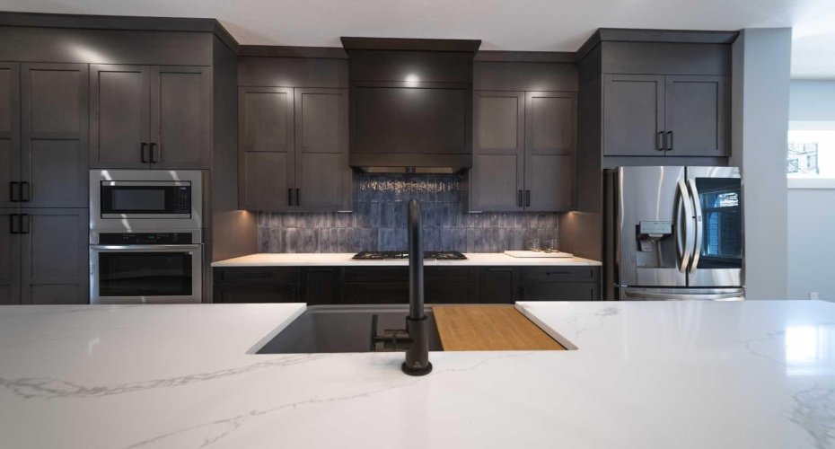 1415 27 Street, Calgary, Alberta T3C 1L4, 3 Bedrooms Bedrooms, ,4 BathroomsBathrooms,Residential,For Sale,27,A2296103