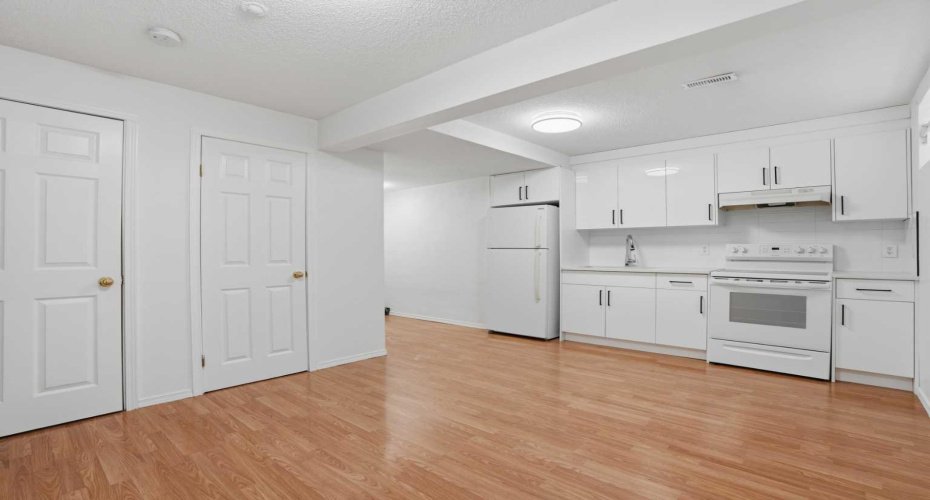 137 Taravista Crescent, Calgary, Alberta T3J 4N8, 4 Bedrooms Bedrooms, ,4 BathroomsBathrooms,Residential,For Sale,Taravista,A2296110