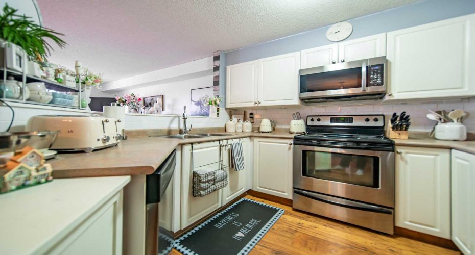 2600 66 Street, Calgary, Alberta T1Y 7K9, 2 Bedrooms Bedrooms, ,1 BathroomBathrooms,Residential,For Sale,66,A2296163