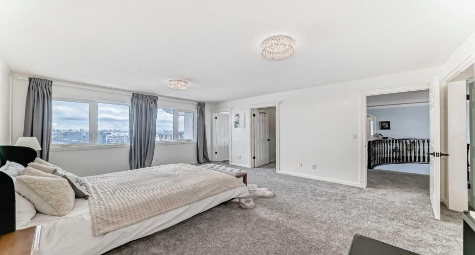 40 Christie Cairn Square, Calgary, Alberta T3H 2Z2, 5 Bedrooms Bedrooms, ,5 BathroomsBathrooms,Residential,For Sale,Christie Cairn,A2296171