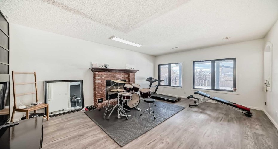 40 Christie Cairn Square, Calgary, Alberta T3H 2Z2, 5 Bedrooms Bedrooms, ,5 BathroomsBathrooms,Residential,For Sale,Christie Cairn,A2296171