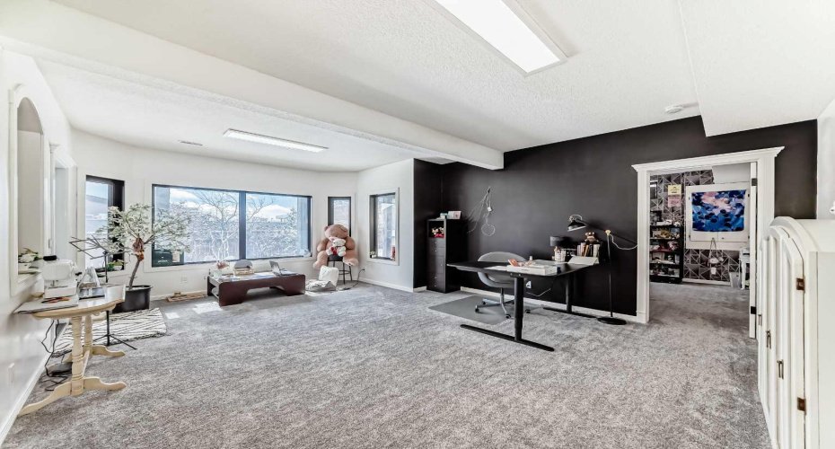 40 Christie Cairn Square, Calgary, Alberta T3H 2Z2, 5 Bedrooms Bedrooms, ,5 BathroomsBathrooms,Residential,For Sale,Christie Cairn,A2296171