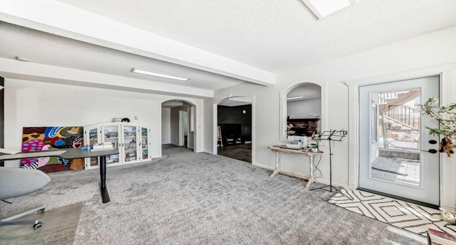 40 Christie Cairn Square, Calgary, Alberta T3H 2Z2, 5 Bedrooms Bedrooms, ,5 BathroomsBathrooms,Residential,For Sale,Christie Cairn,A2296171