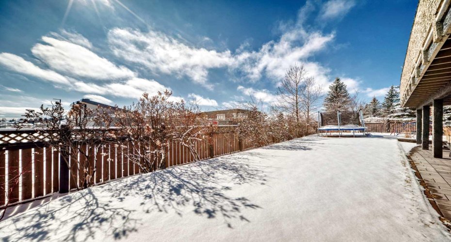 40 Christie Cairn Square, Calgary, Alberta T3H 2Z2, 5 Bedrooms Bedrooms, ,5 BathroomsBathrooms,Residential,For Sale,Christie Cairn,A2296171