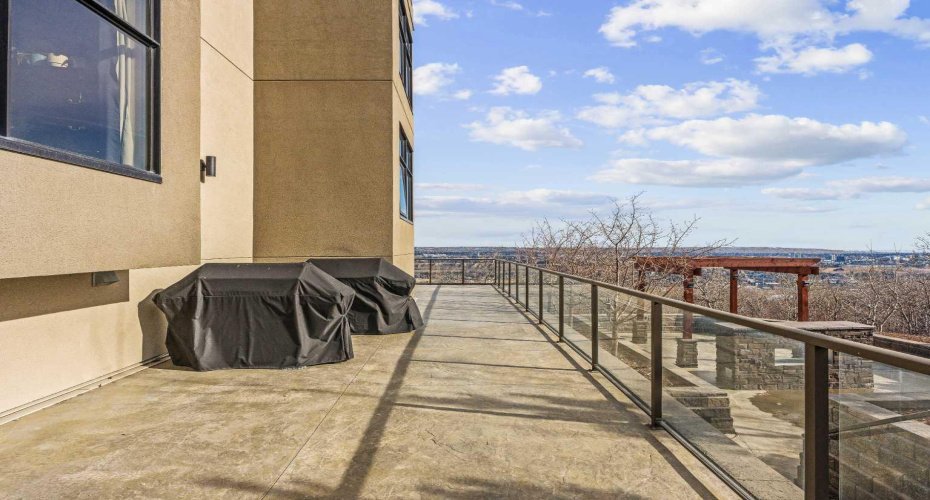 15 Cougar Ridge Landing, Calgary, Alberta T3H 6C3, 2 Bedrooms Bedrooms, ,2 BathroomsBathrooms,Residential,For Sale,Cougar Ridge,A2296193