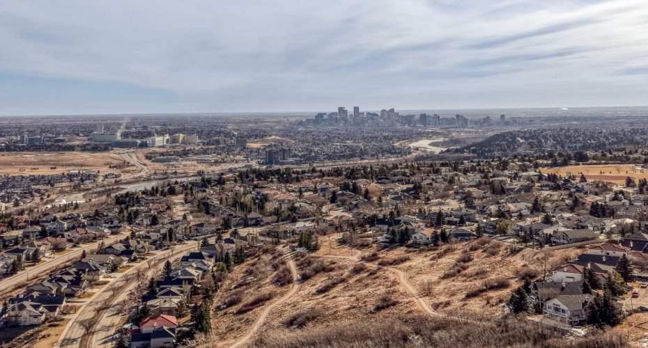 15 Cougar Ridge Landing, Calgary, Alberta T3H 6C3, 2 Bedrooms Bedrooms, ,2 BathroomsBathrooms,Residential,For Sale,Cougar Ridge,A2296193