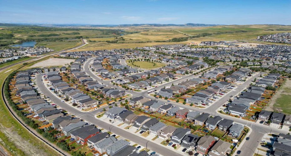 39 Andalusian Road, Cochrane, Alberta T4C 3B7, 3 Bedrooms Bedrooms, ,3 BathroomsBathrooms,Residential,For Sale,Andalusian,A2296342