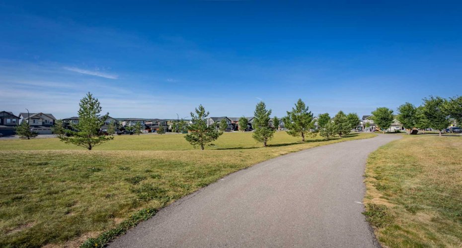 39 Andalusian Road, Cochrane, Alberta T4C 3B7, 3 Bedrooms Bedrooms, ,3 BathroomsBathrooms,Residential,For Sale,Andalusian,A2296342