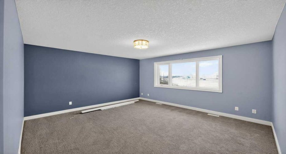 171 East Lakeview Court, Chestermere, Alberta T1X1W2, 3 Bedrooms Bedrooms, ,3 BathroomsBathrooms,Residential,For Sale,East Lakeview,A2296411