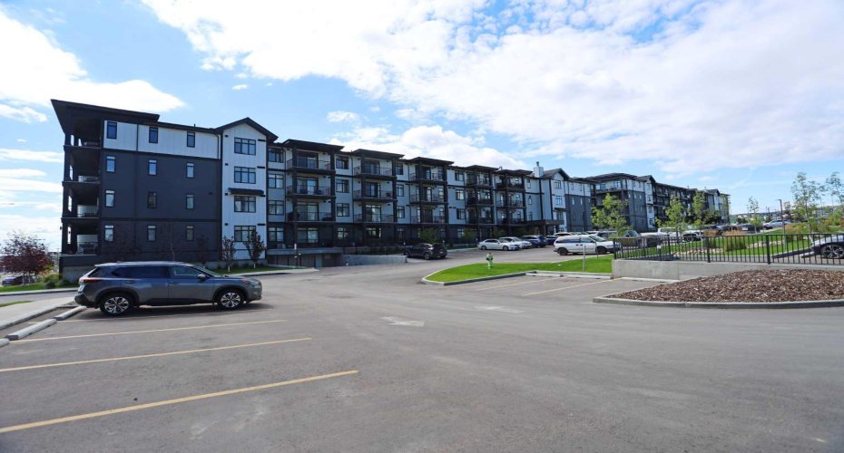 20 Sage Hill Walk, Calgary, Alberta T3R 1Z5, 2 Bedrooms Bedrooms, ,1 BathroomBathrooms,Residential,For Sale,Sage Hill,A2296501